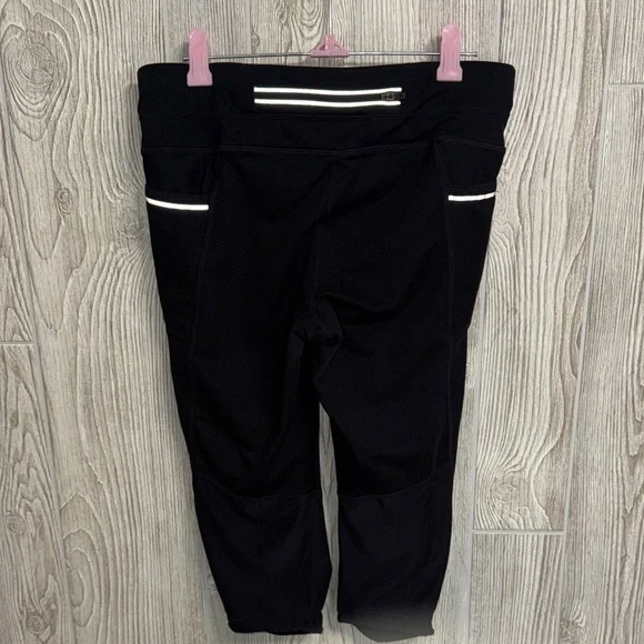 Athleta Black Cropped Leggings - Picture 4 of 6